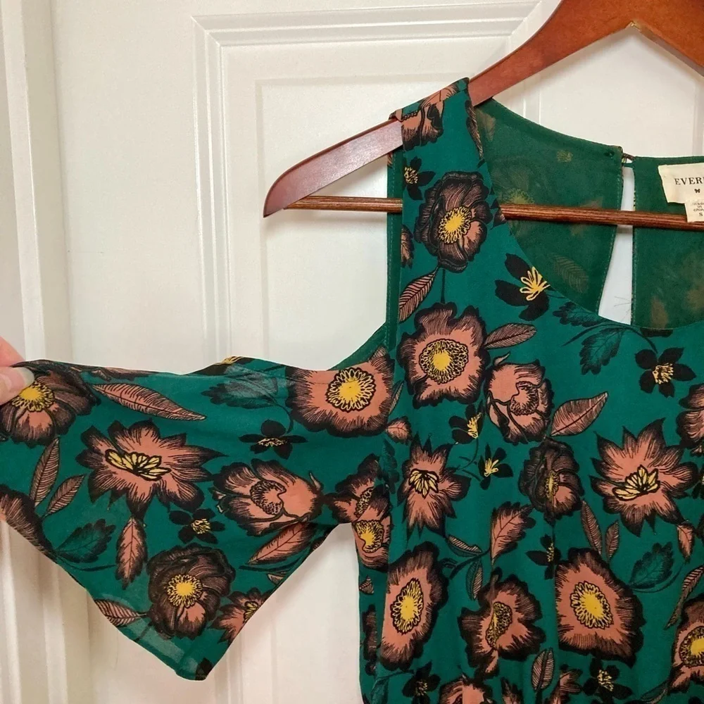 Everly cold shoulder green and black flora dress - size S - Picture 4 of 6